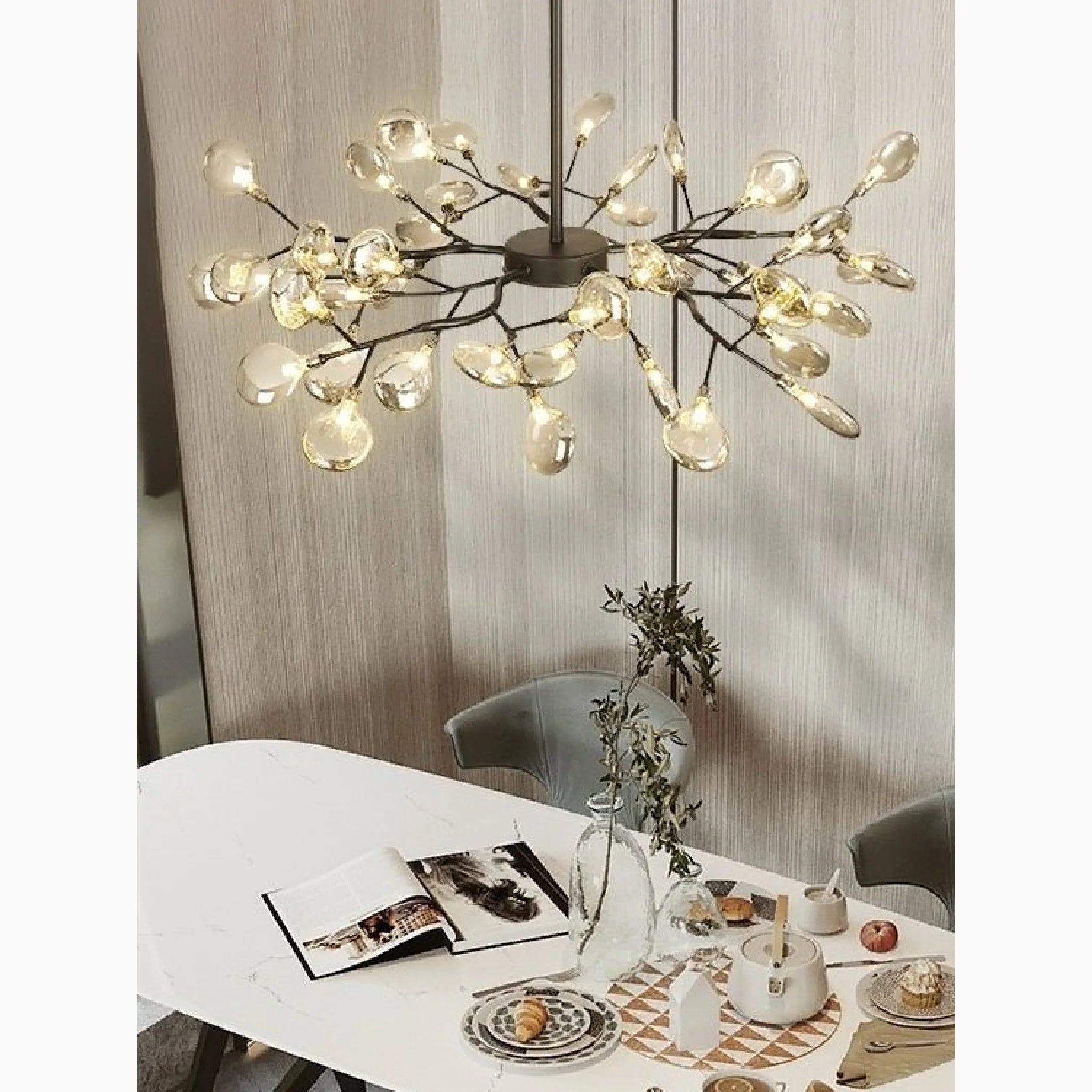 Altavilla Vicentina | Gold/Black Nordic Design Flower LED Chandelier