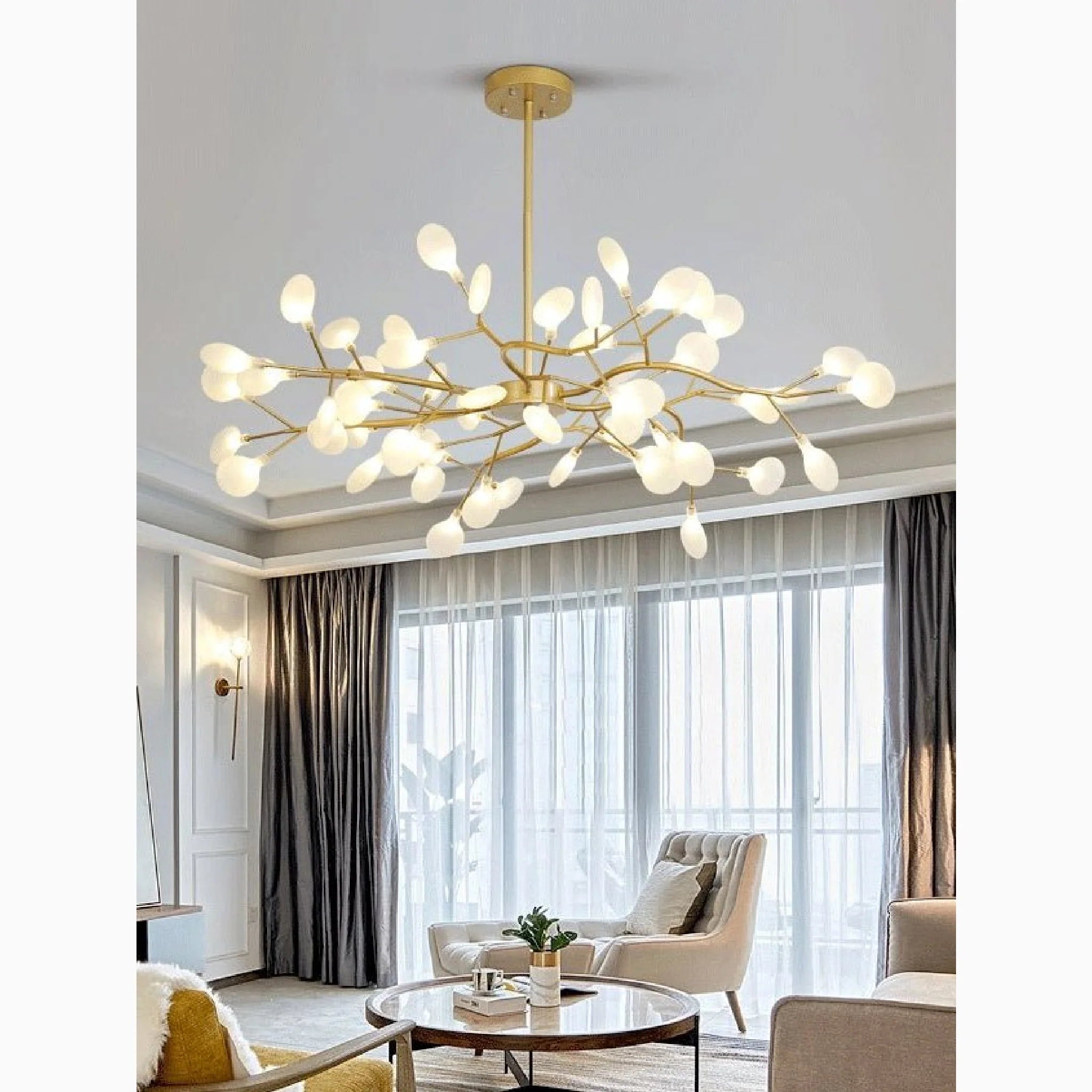 Altavilla Vicentina | Gold/Black Nordic Design Flower LED Chandelier