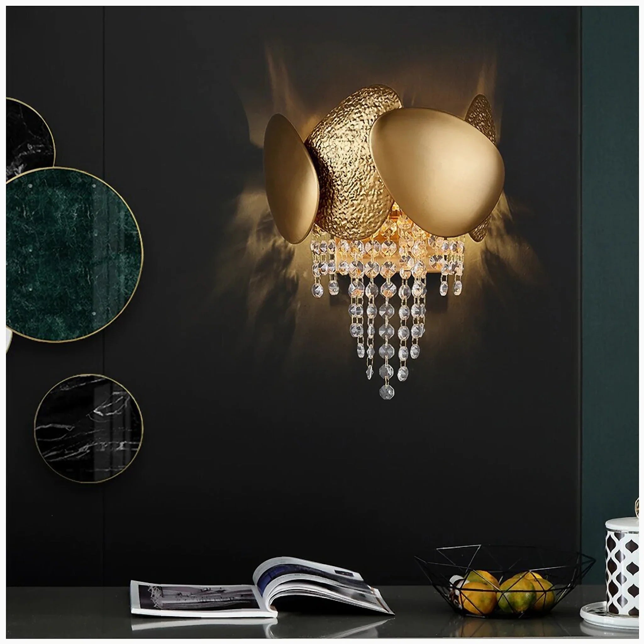 Belmont-sur-Lausanne | Elite Gold Wall Sconce With Crystal Drops