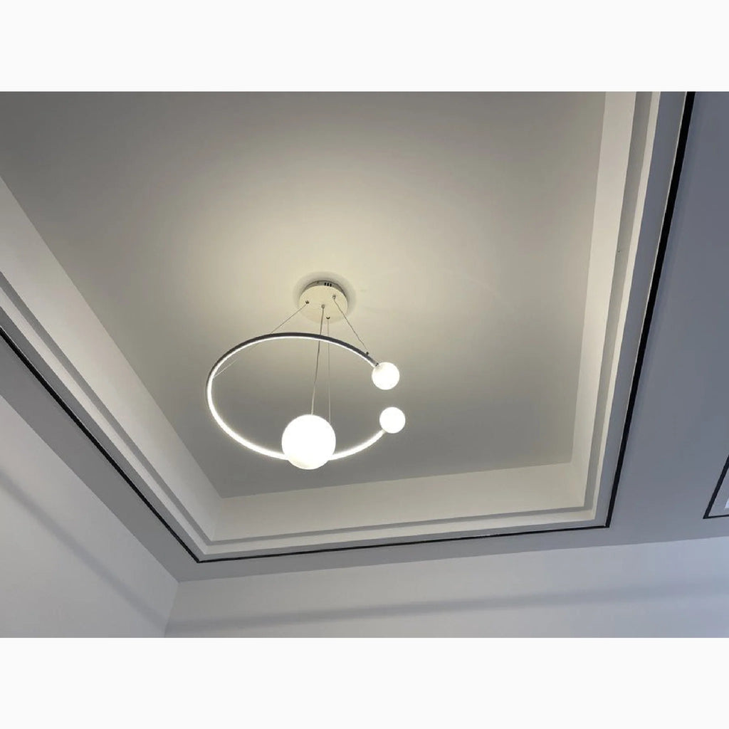 Broc | Pendant Lamp in the Shape of Hanging Balls