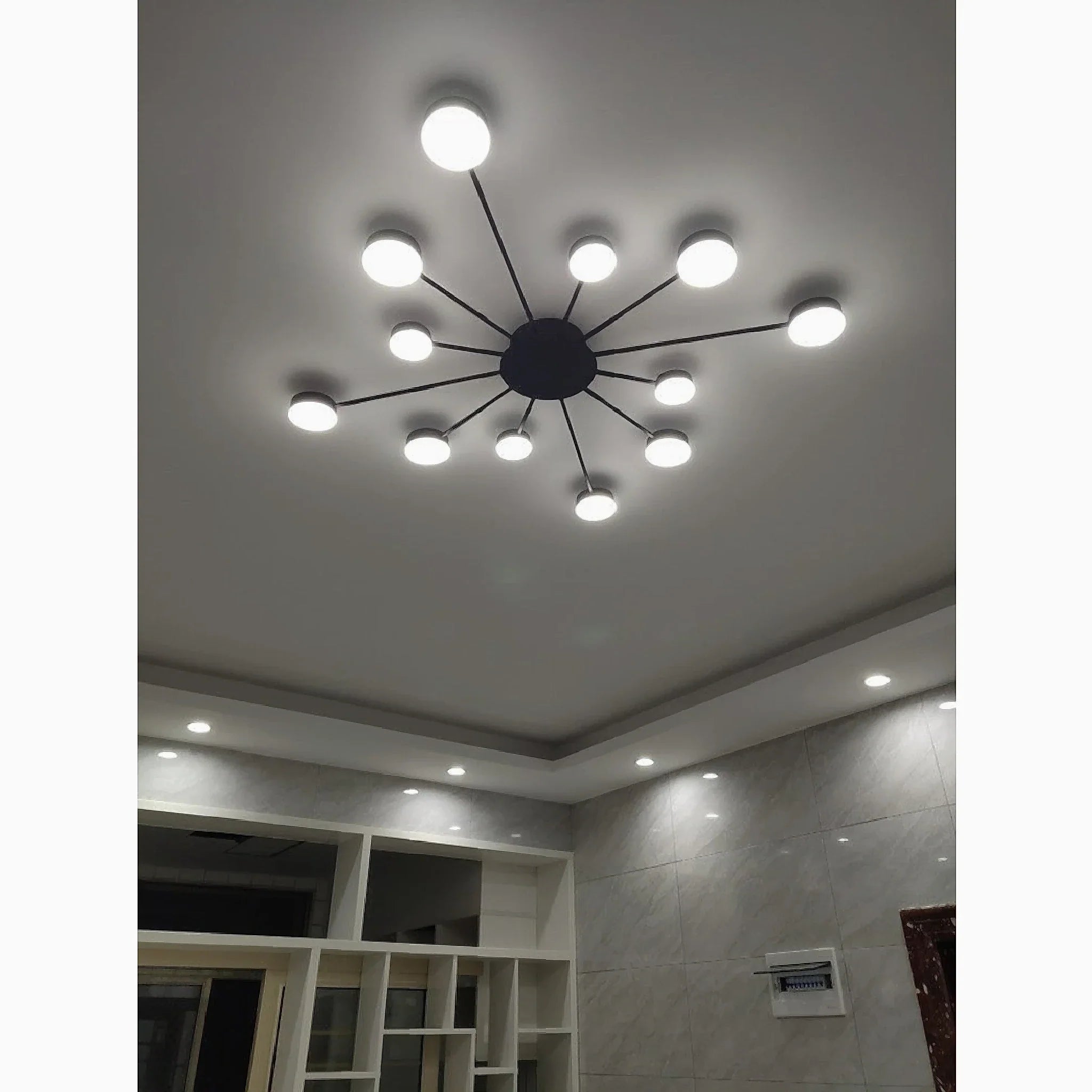 Buchs | Floral shaped LED Ceiling Chandelier