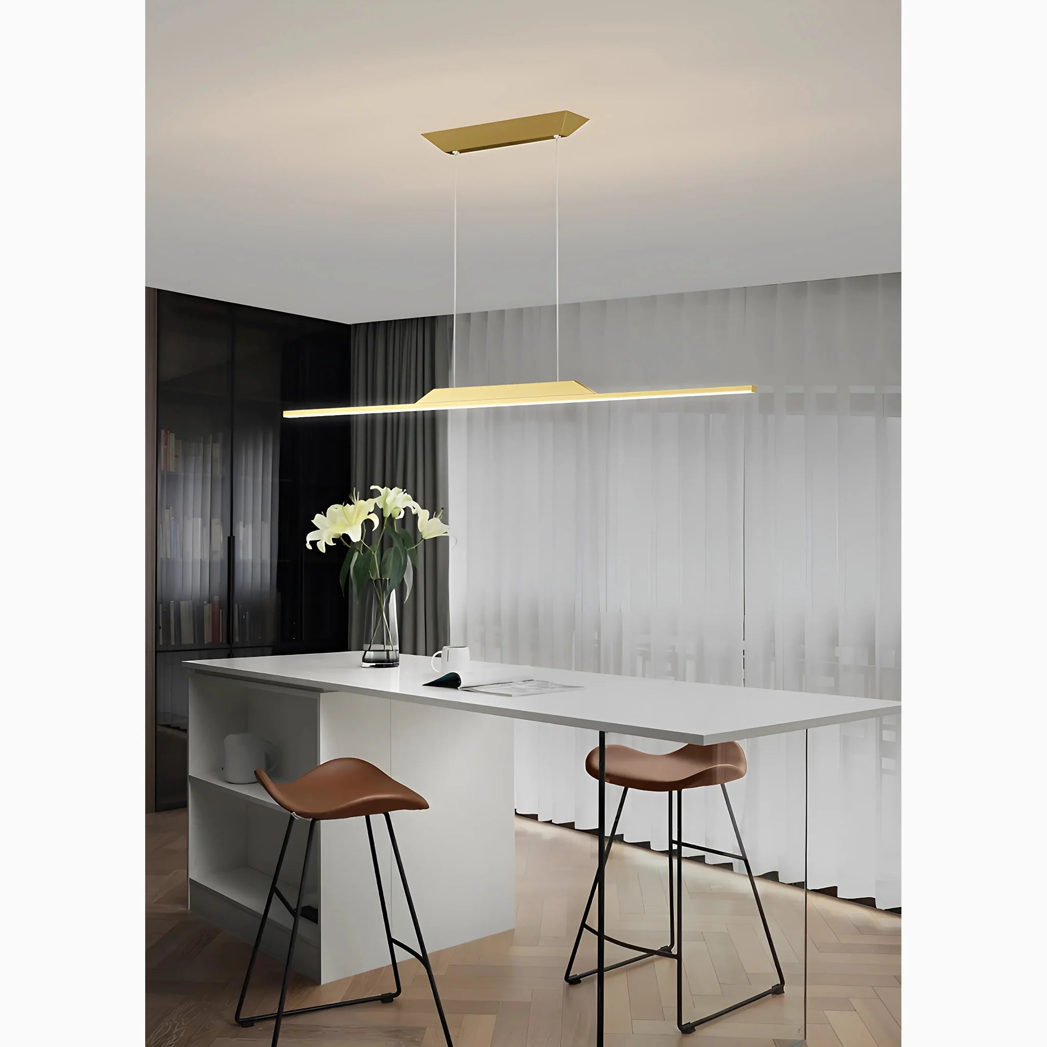 Corgemont | Gold/Black Chandelier in Minimalistic Style