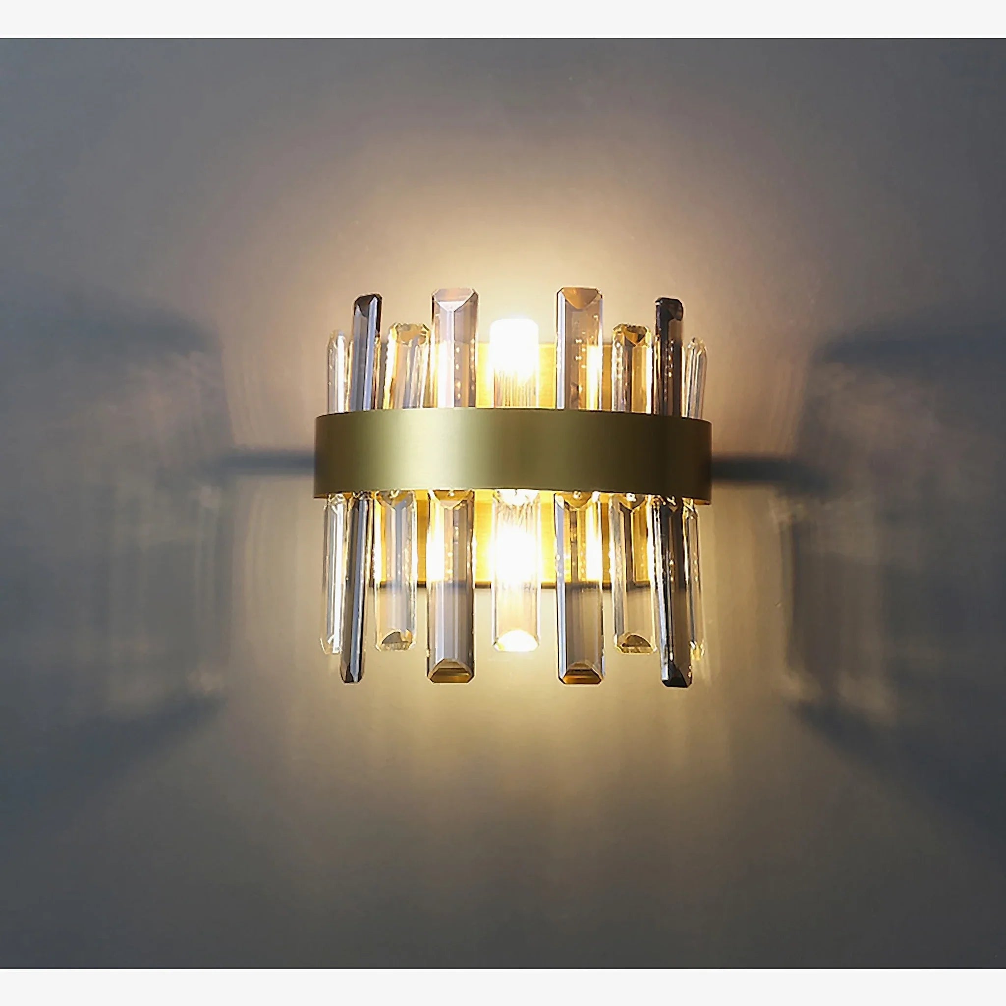 Gandia | Brushed Gold design wall sconce