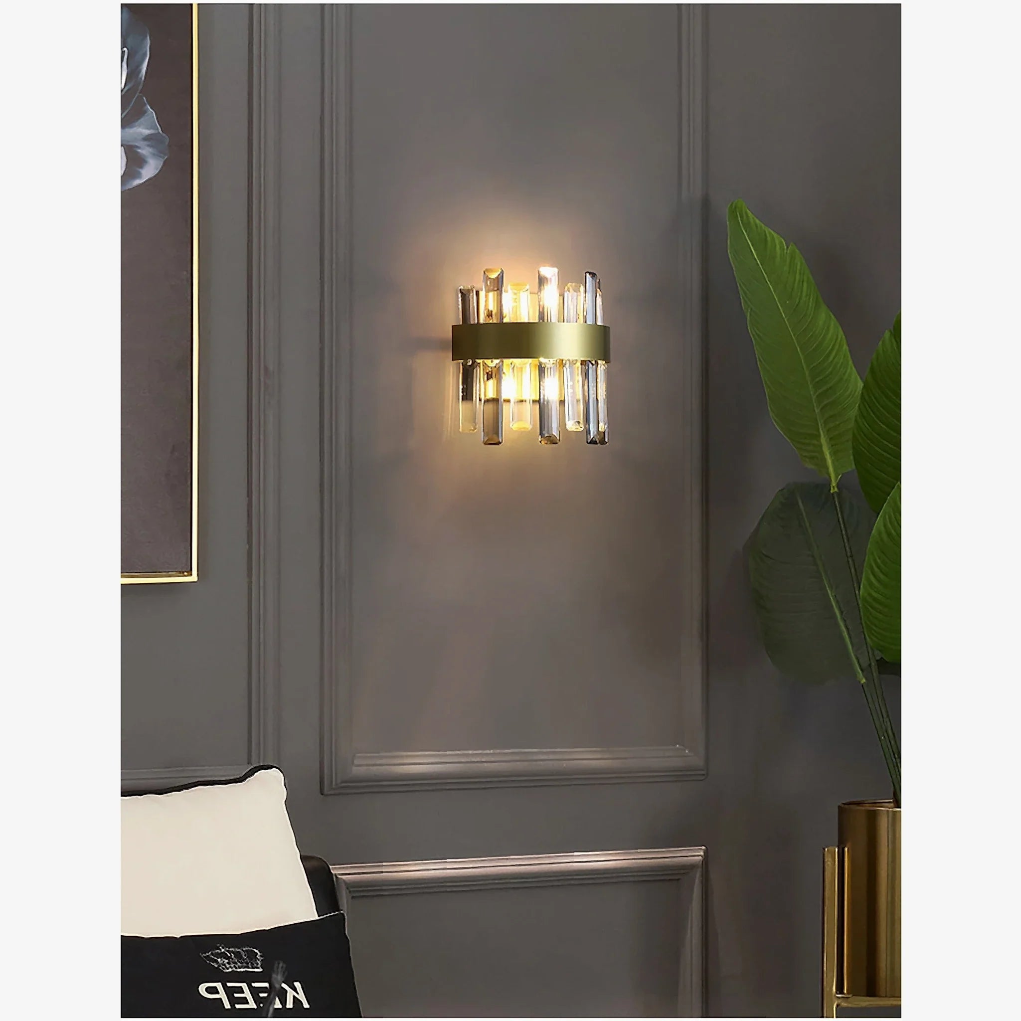 Gandia | Brushed Gold design wall sconce