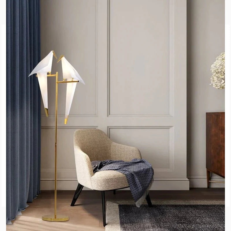 Gersau | Artistic Gold Modern Parrot-Shaped Floor Lamp