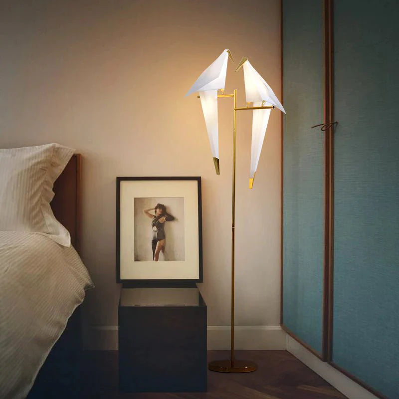 Gersau | Artistic Gold Modern Parrot-Shaped Floor Lamp