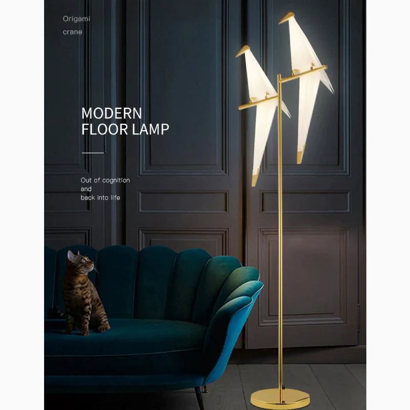 Gersau | Artistic Gold Modern Parrot-Shaped Floor Lamp