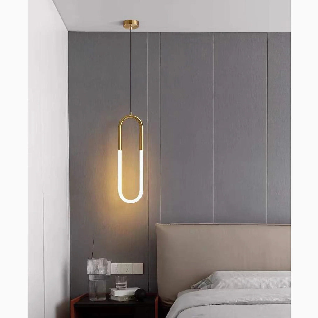 Saint-Martin-d'Entraunes | Paper Clip-Shaped Lighting Fixture