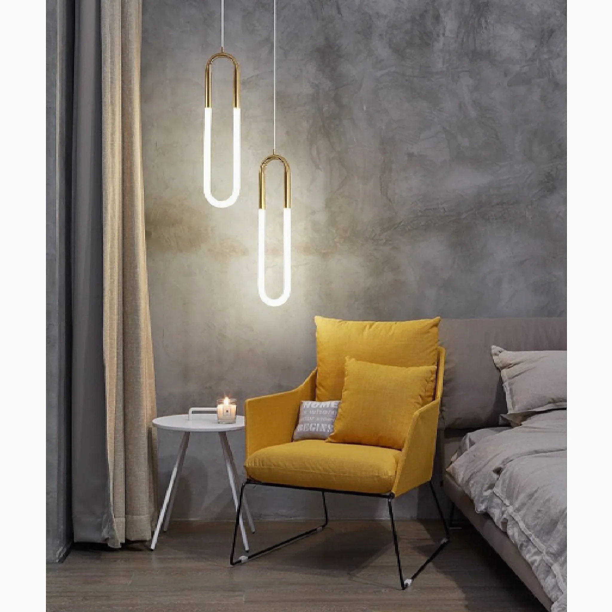 Saint-Martin-d'Entraunes | Paper Clip-Shaped Lighting Fixture