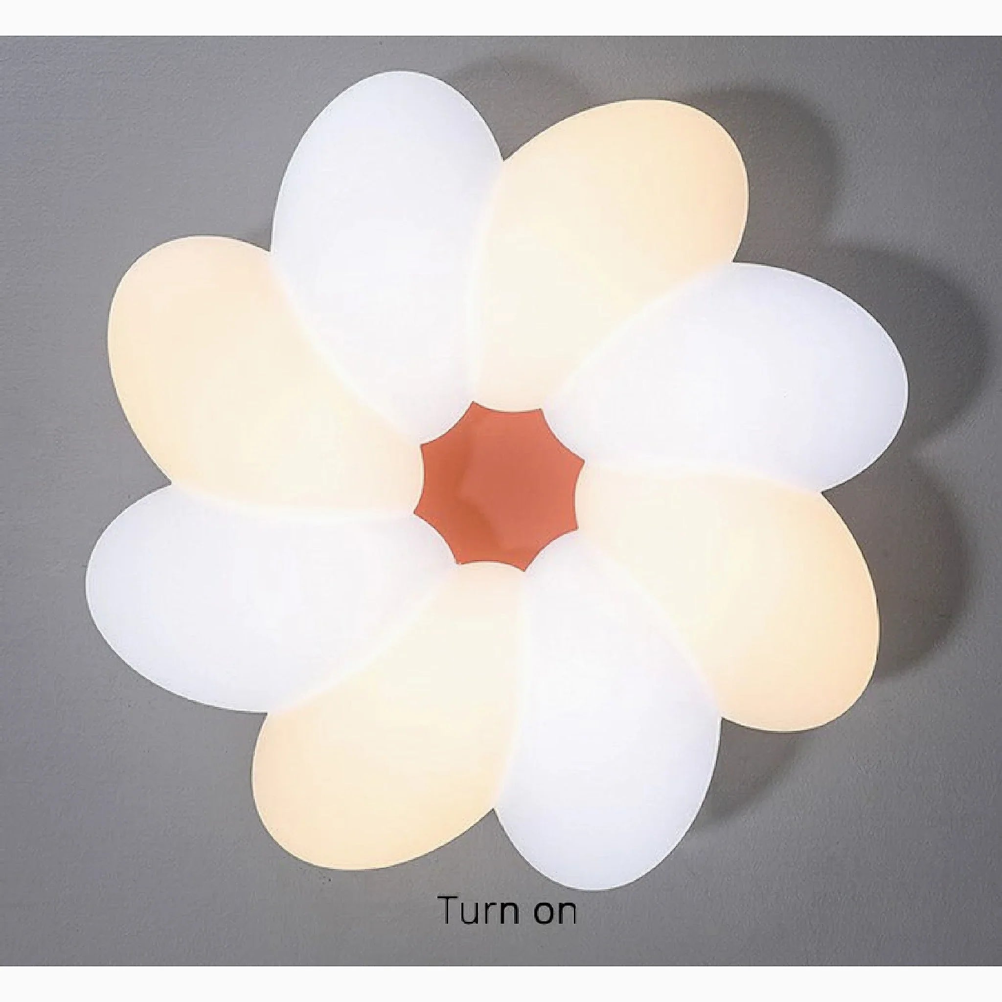 Seraing | Creative Ceiling Lamp in the Shape of Flower