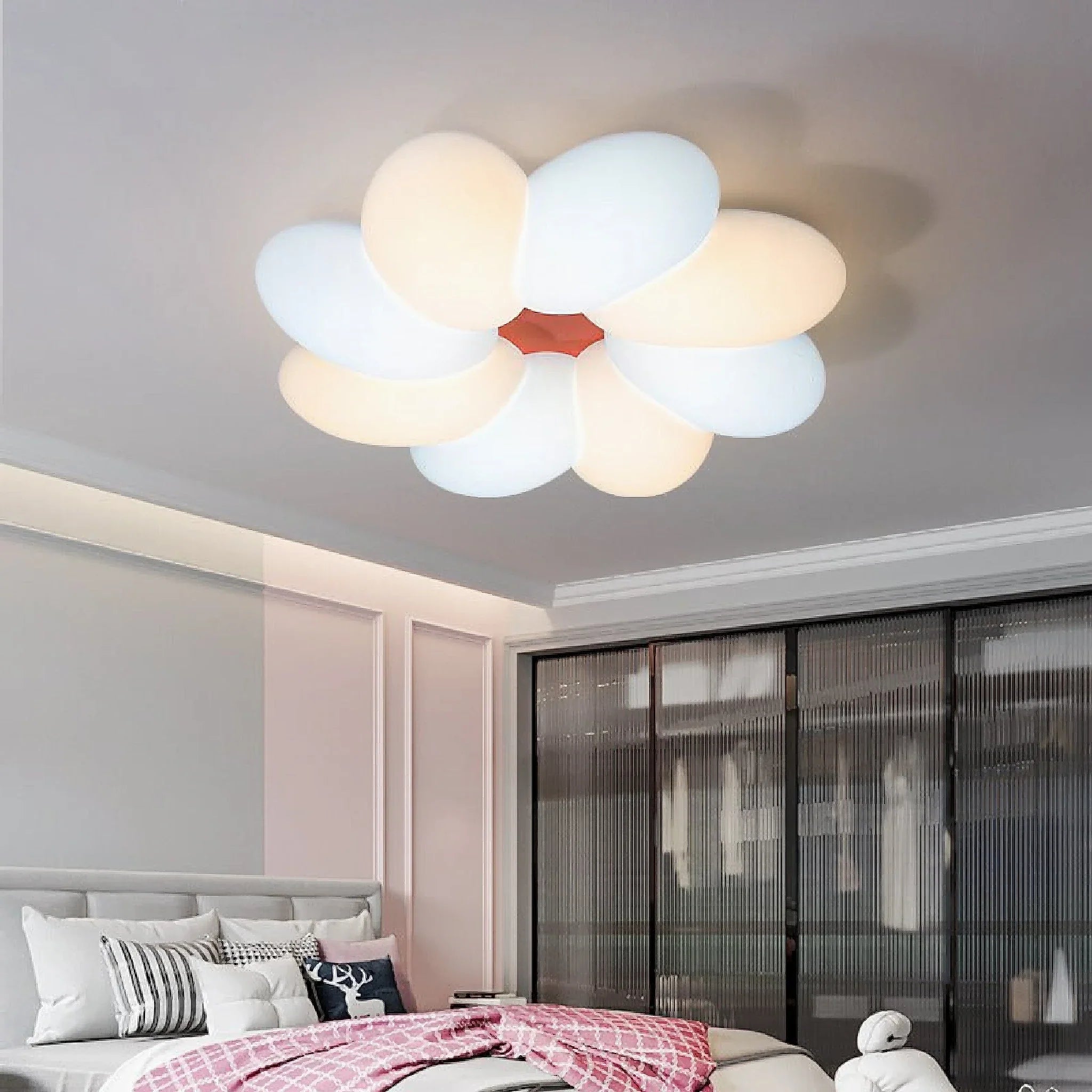 Seraing | Creative Ceiling Lamp in the Shape of Flower