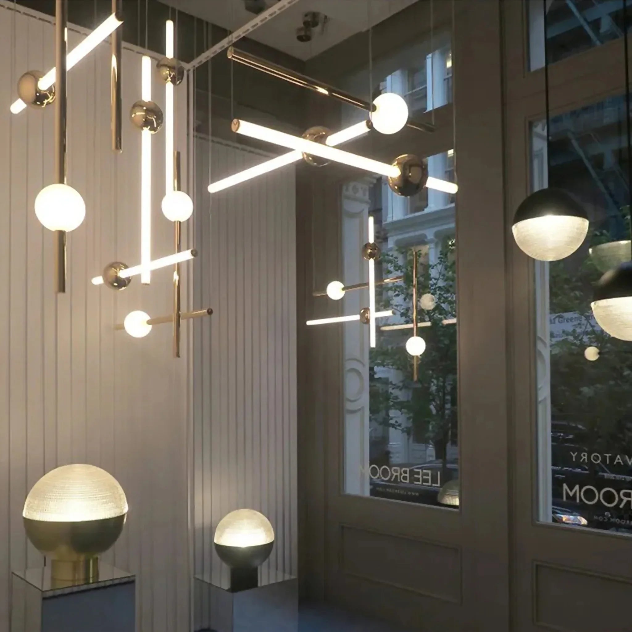 St. Gallen | Stylish Minimalistic Gold Chandelier