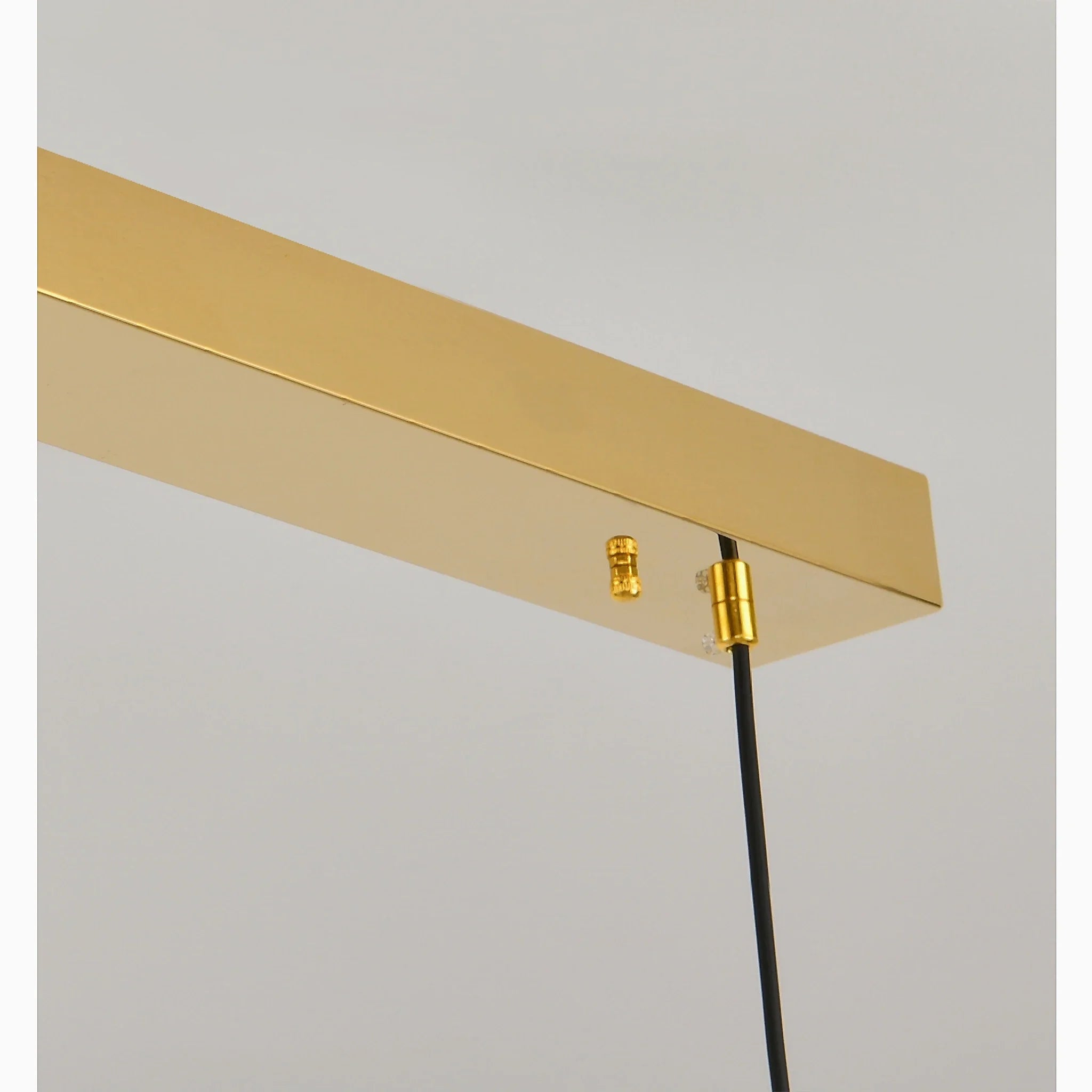 Saint-Martin-Vesubie | Modern Wave-Designed Gold Chandelier