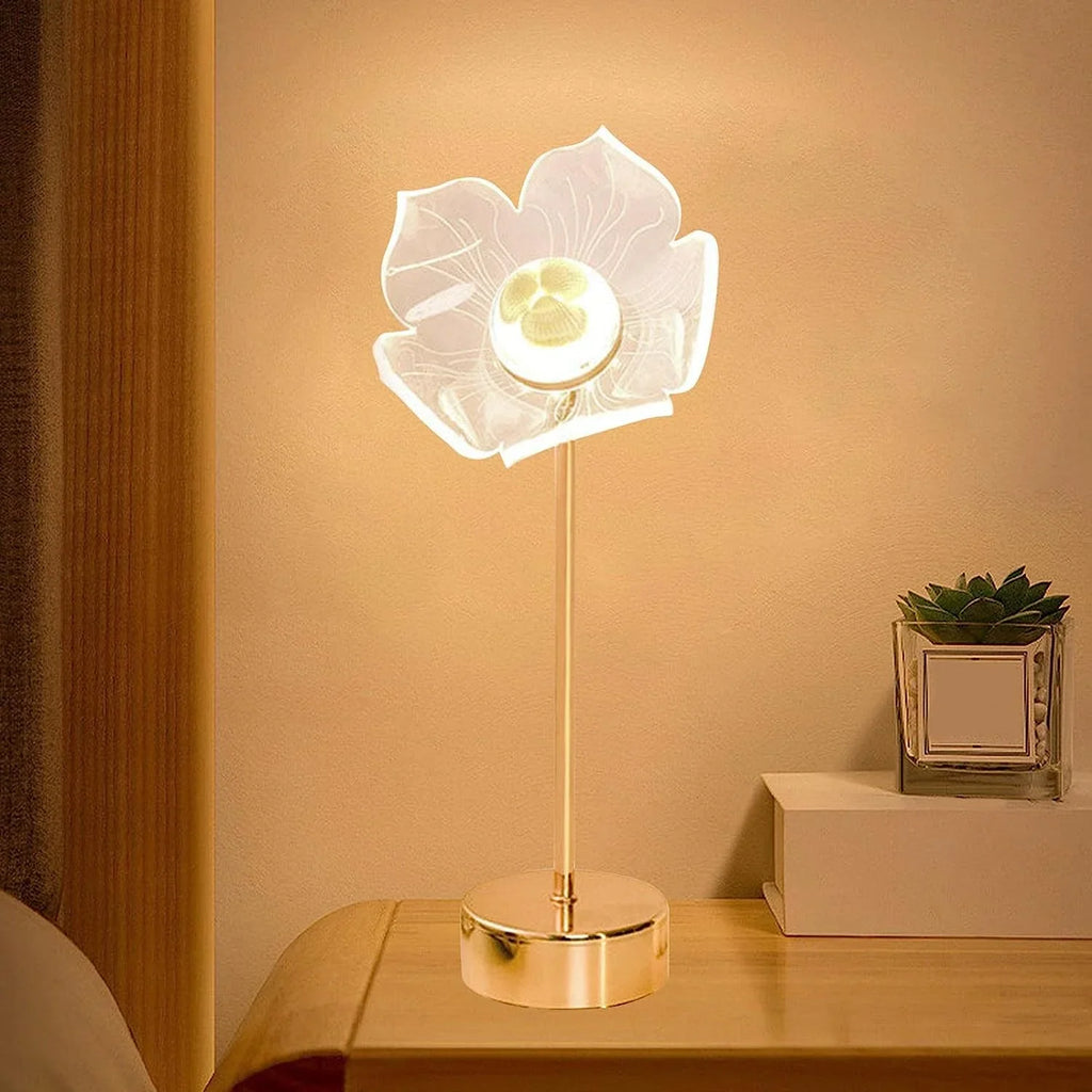 Heiden | Magic Table LED Lamp in the Shape of Butterfly