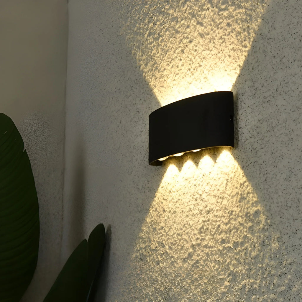 Minimalist Outdoor LED Wall Light - Black Aluminum Modern Fixture